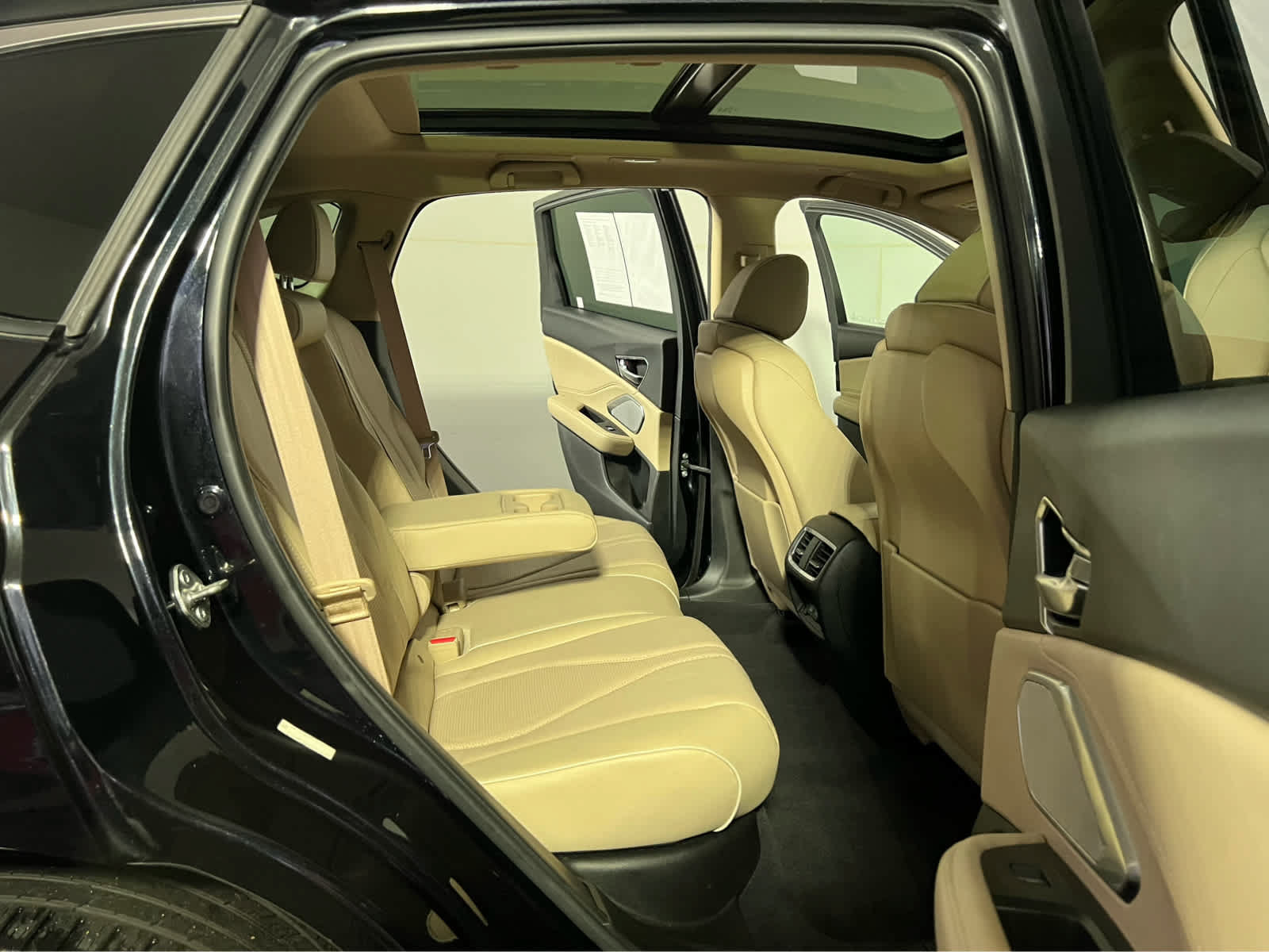 Certified 2019 Acura RDX w/ Advance Package AWD/4WD image 29