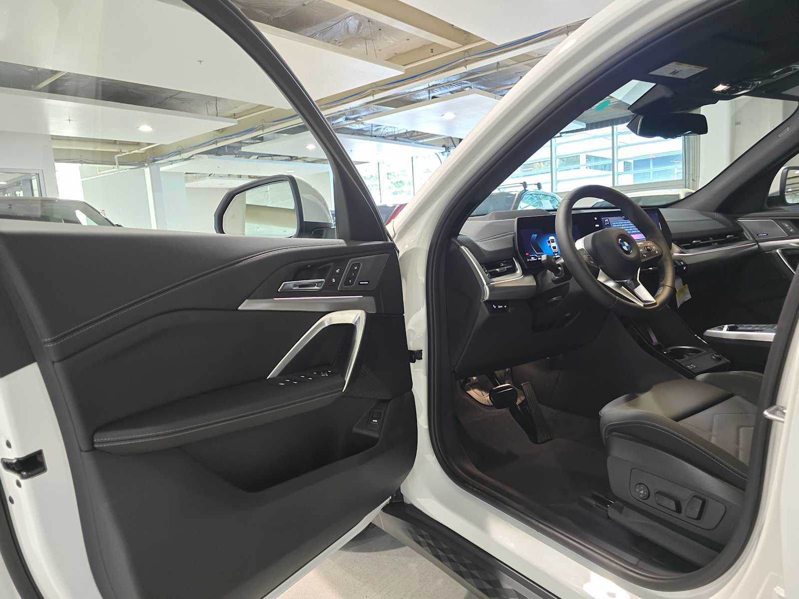 New 2027 BMW X2 xDrive28i AWD/4WD image 19