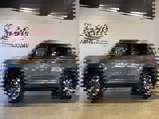 Used 2023 Jeep Grand Cherokee 4WD 4xe w/ Luxury Tech Group II