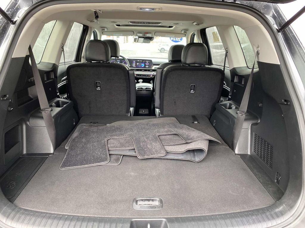 Used 2024 Kia Telluride S w/ S Sunroof Package image 5
