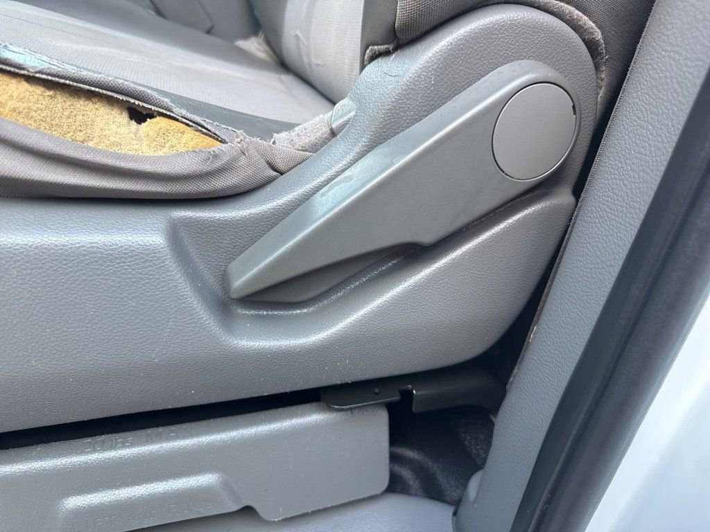 Used 2018 Nissan NV 3500 SV image 23