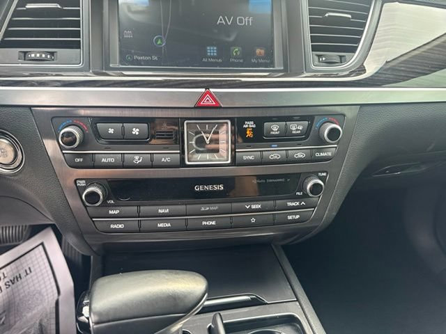 Used 2020 Genesis G80 3.8 RWD image 14
