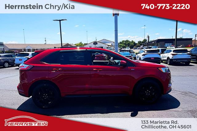 Used 2023 Ford Edge ST-Line w/ Class II Trailer Tow Package AWD/4WD image 29