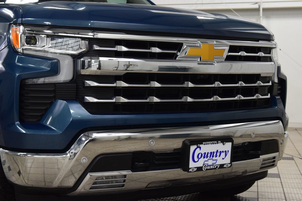 Used 2024 Chevrolet Silverado 1500 LTZ w/ LTZ Premium Package AWD/4WD image 13