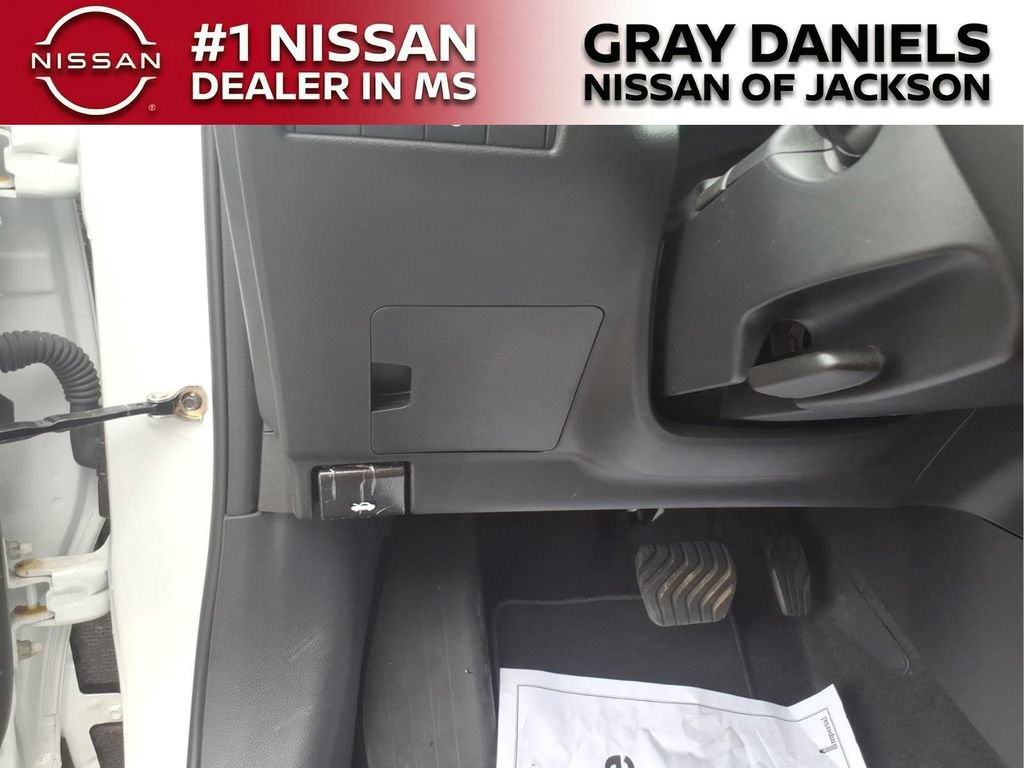 Certified 2025 Nissan Kicks SR AWD/4WD image 21