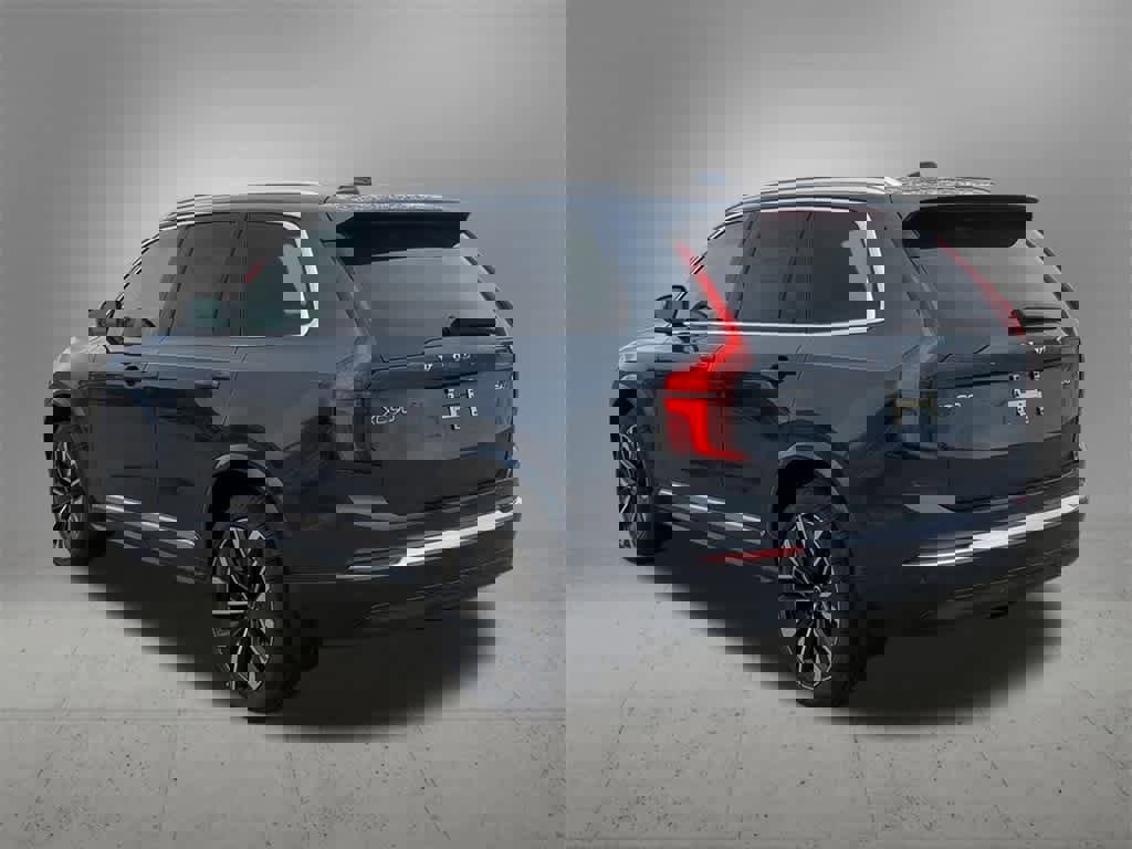 New 2026 Volvo XC90 B6 Ultra w/ Protection Package image 4