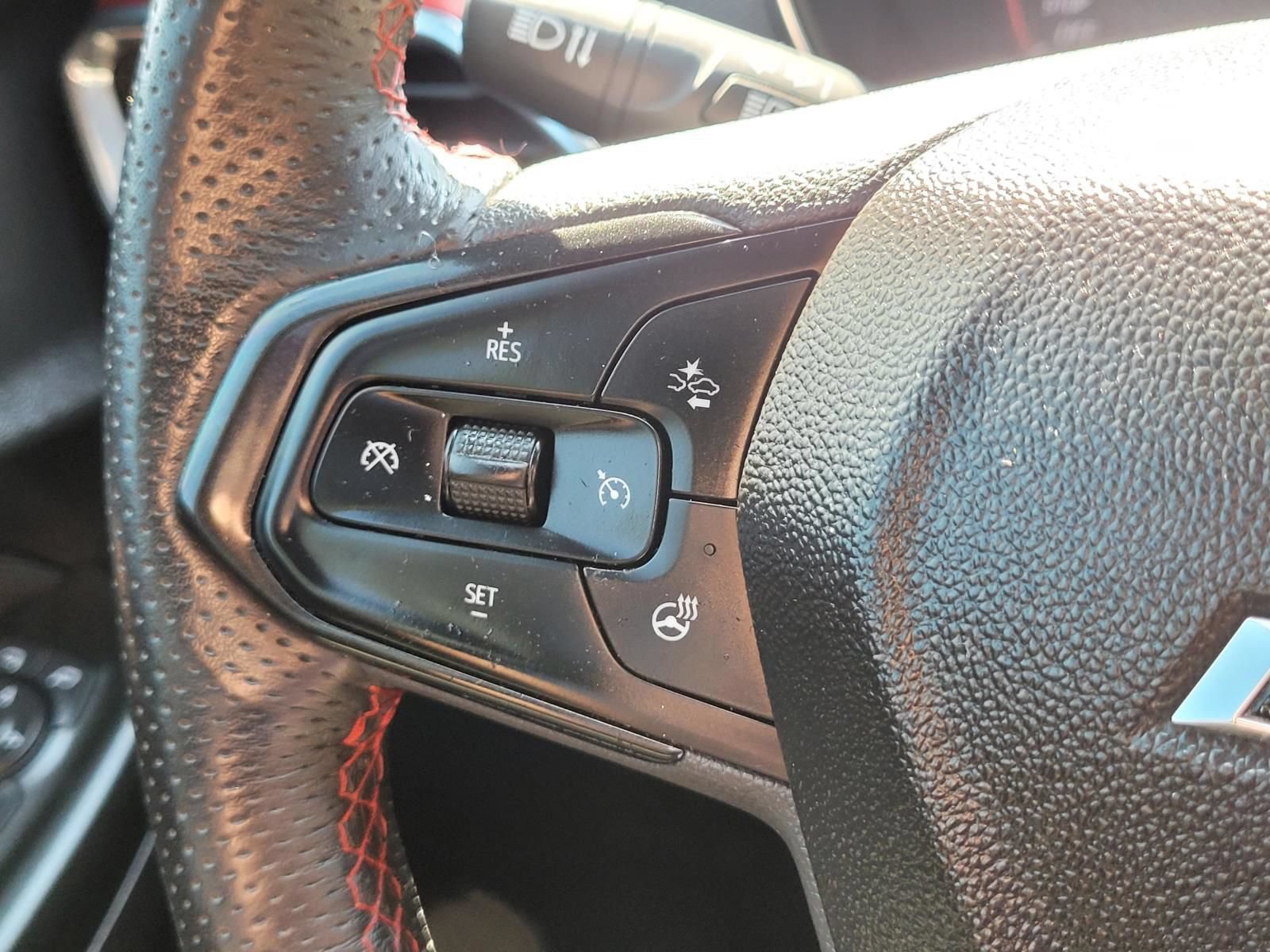 Used 2023 Chevrolet TrailBlazer RS w/ Convenience Package FWD image 32