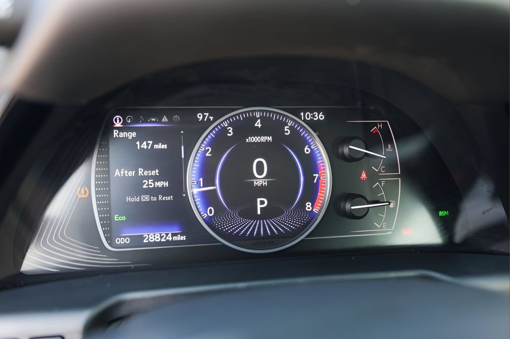 Used 2024 Lexus ES 350 w/ Premium Package FWD image 11