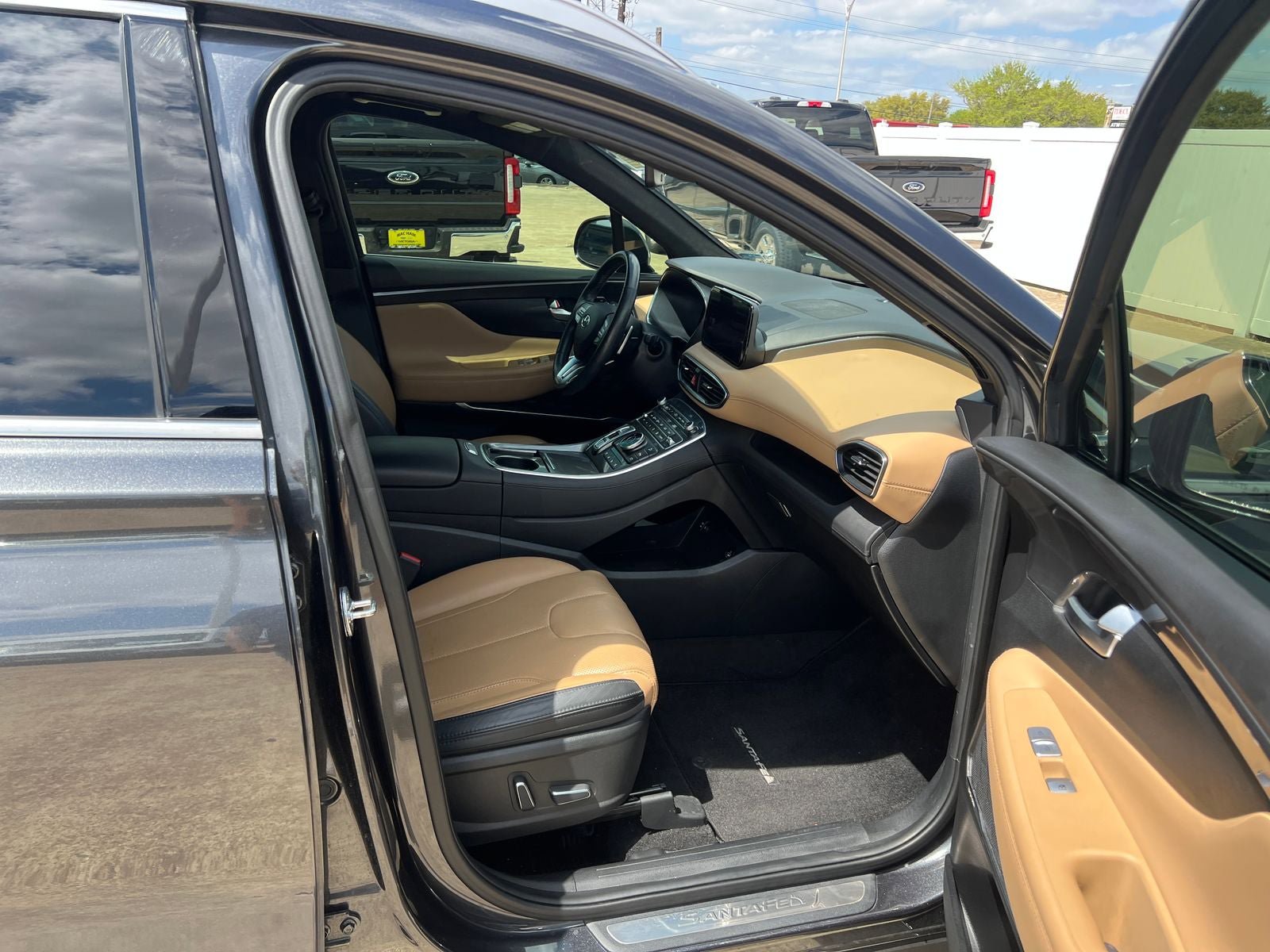 Used 2023 Hyundai Santa Fe Calligraphy AWD/4WD image 9
