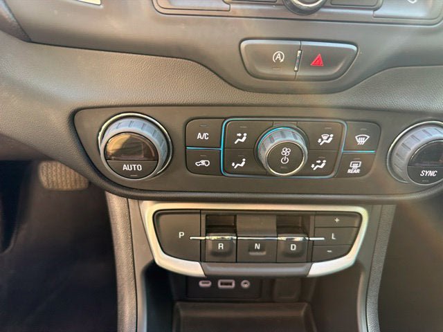 Used 2024 GMC Terrain SLE w/ Driver Convenience Package AWD/4WD image 12