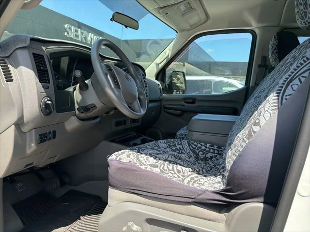 Used 2018 Nissan NV 3500 SV RWD image 25