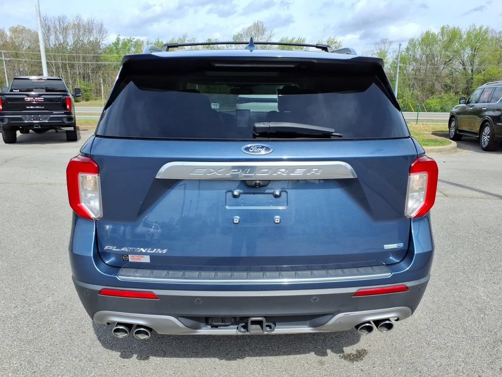 Used 2020 Ford Explorer Platinum w/ Premium Technology Package AWD/4WD image 16