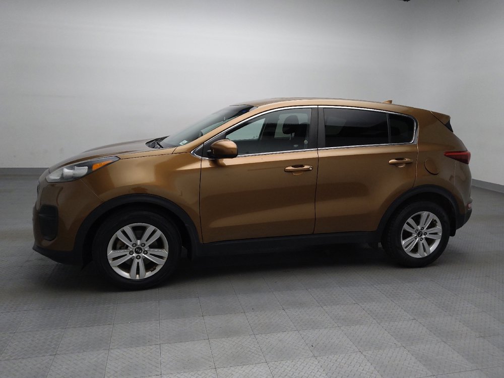 Used 2017 Kia Sportage LX image 2