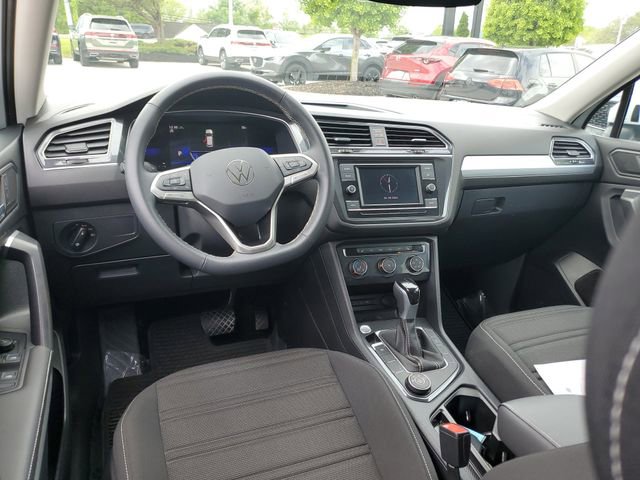 Used 2024 Volkswagen Tiguan S AWD/4WD image 9