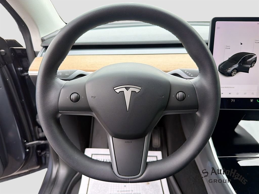 Used 2020 Tesla Model Y Long Range AWD/4WD image 12