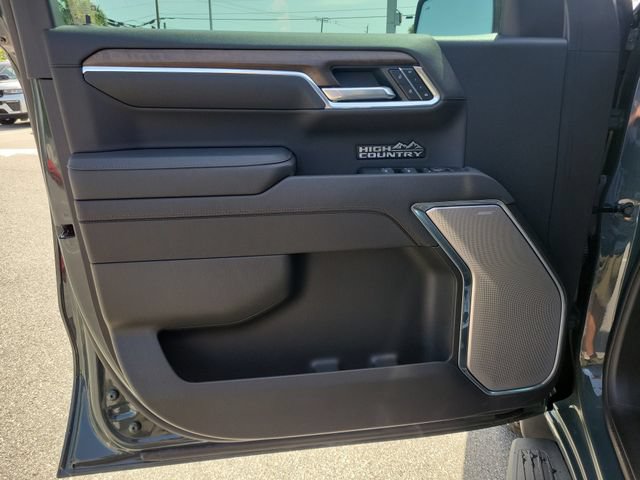 Used 2026 Chevrolet Silverado 1500 High Country AWD/4WD image 18