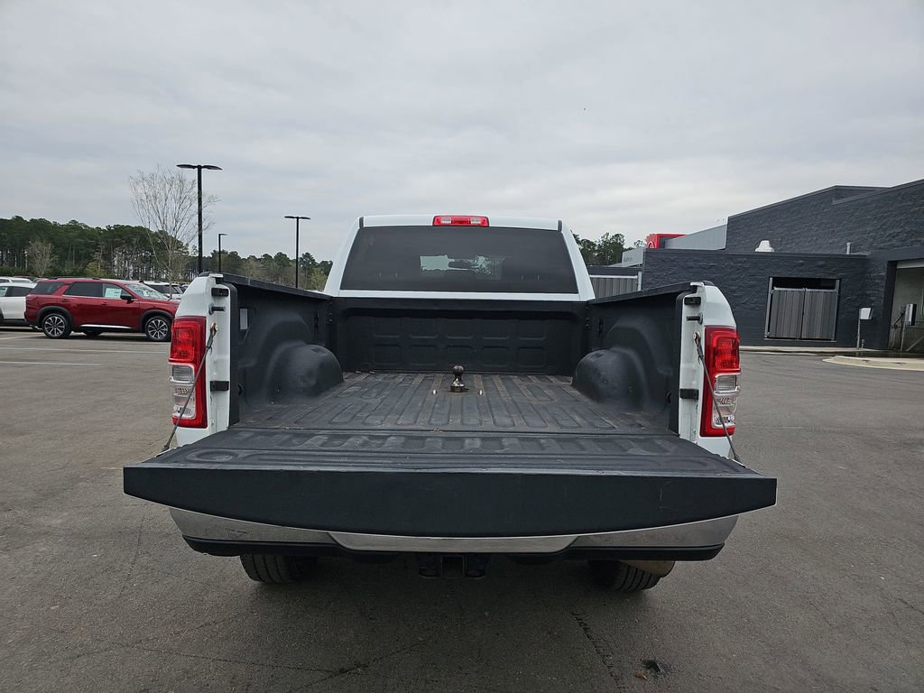 Used 2022 RAM 2500 Tradesman w/ Chrome Appearance Group image 16