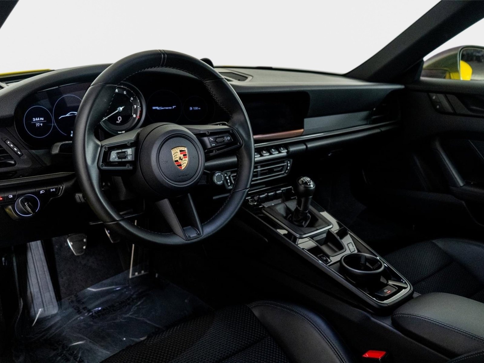 Used 2023 Porsche 911 Carrera T image 2