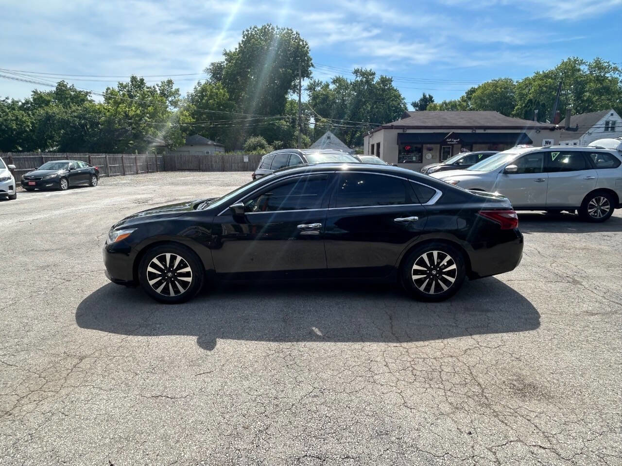 Used 2018 Nissan Altima 2.5 SV FWD image 4