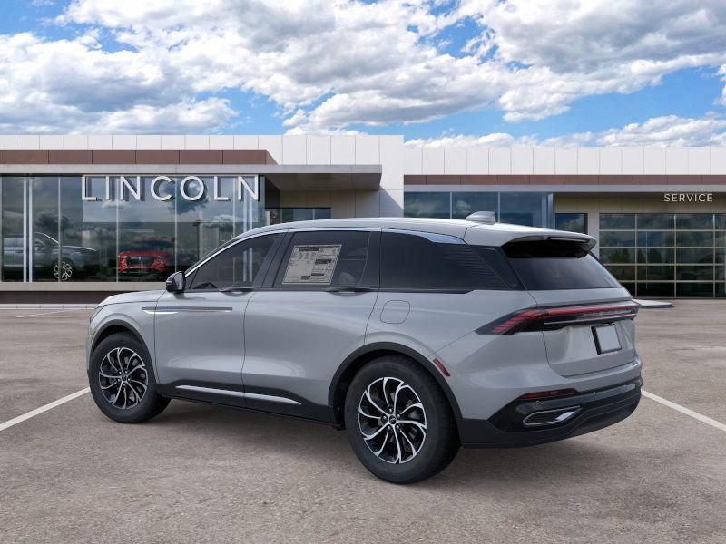 New 2026 Lincoln Nautilus Premier AWD/4WD image 4