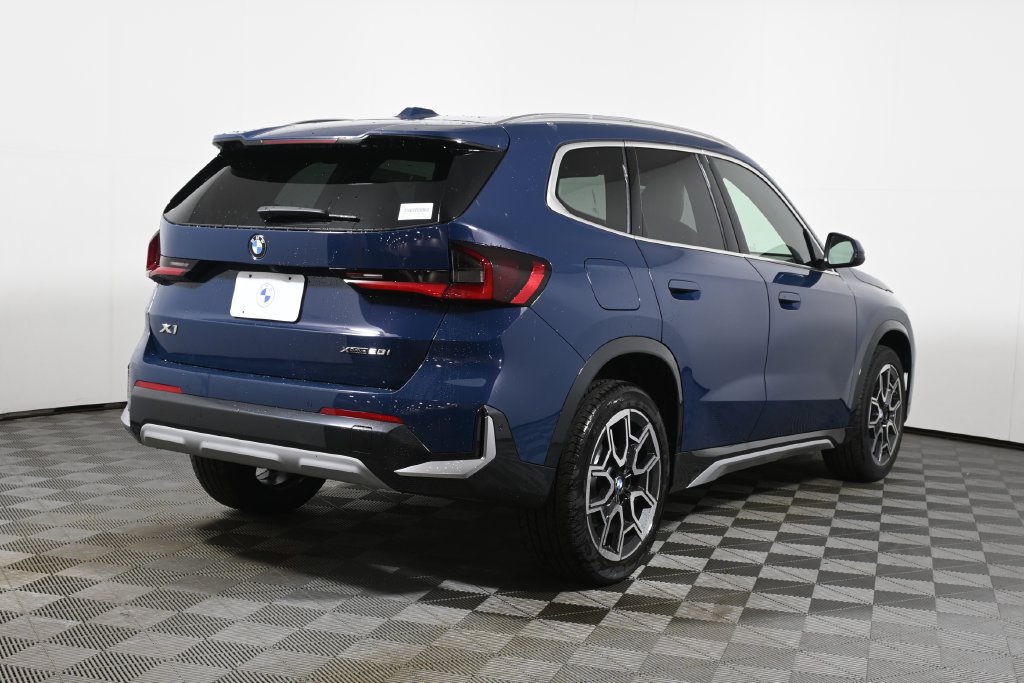 New 2026 BMW X1 xDrive28i w/ Technology Package AWD/4WD image 7