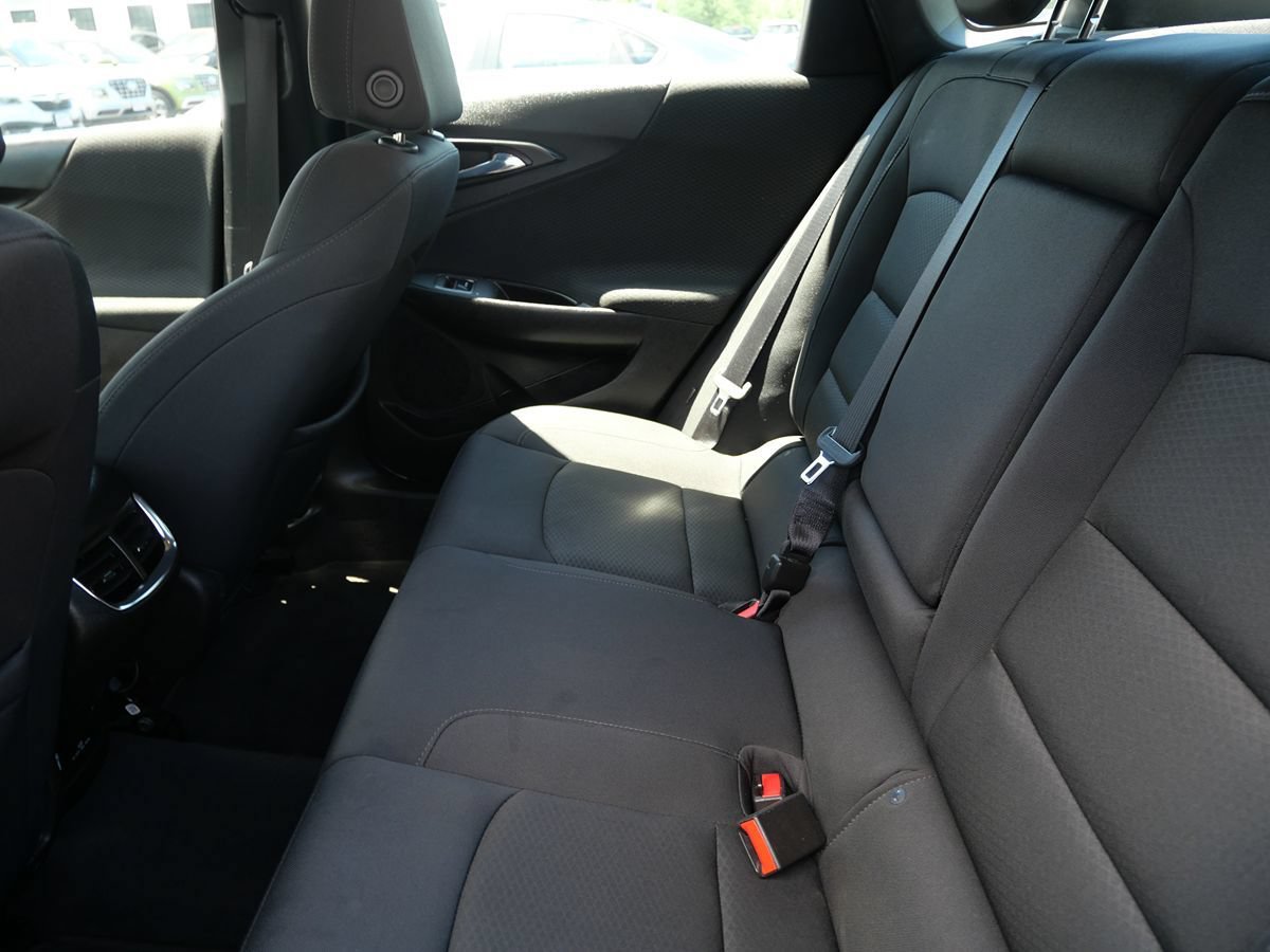 Used 2016 Chevrolet Malibu LT w/ Driver Confidence Package FWD image 24