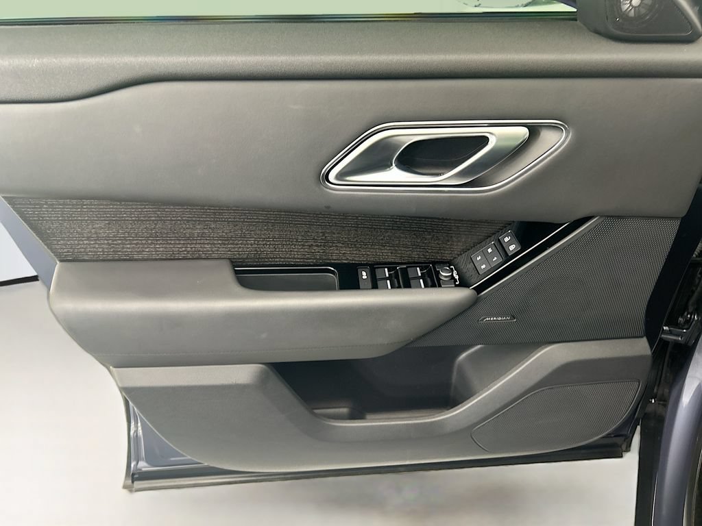 Used 2024 Land Rover Range Rover Velar Dynamic HSE AWD/4WD image 23
