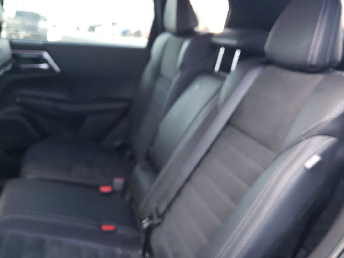 Used 2022 Mitsubishi Outlander SE image 15