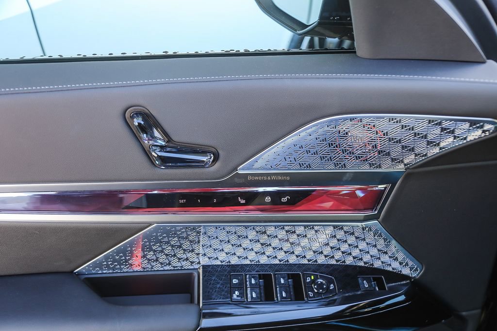 New 2026 BMW 760i xDrive AWD/4WD image 18