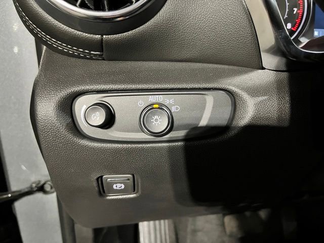 Used 2024 Chevrolet Blazer LT w/ Convenience Package FWD image 28