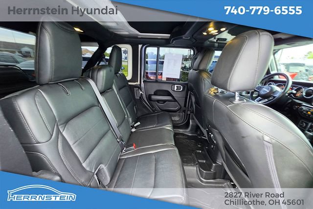 Used 2022 Jeep Wrangler Unlimited Sahara AWD/4WD image 28