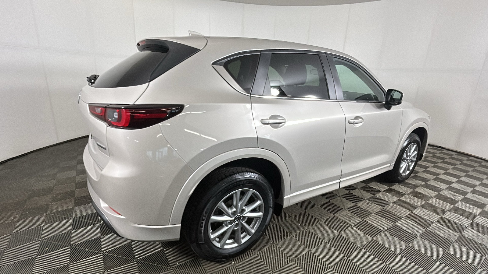 Used 2025 MAZDA CX-5 AWD 2.5 S w/ Select Package image 3