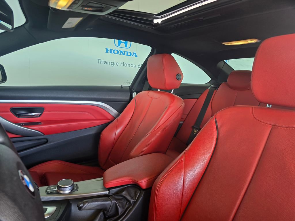 Used 2020 BMW 430i Coupe w/ Convenience Package image 16