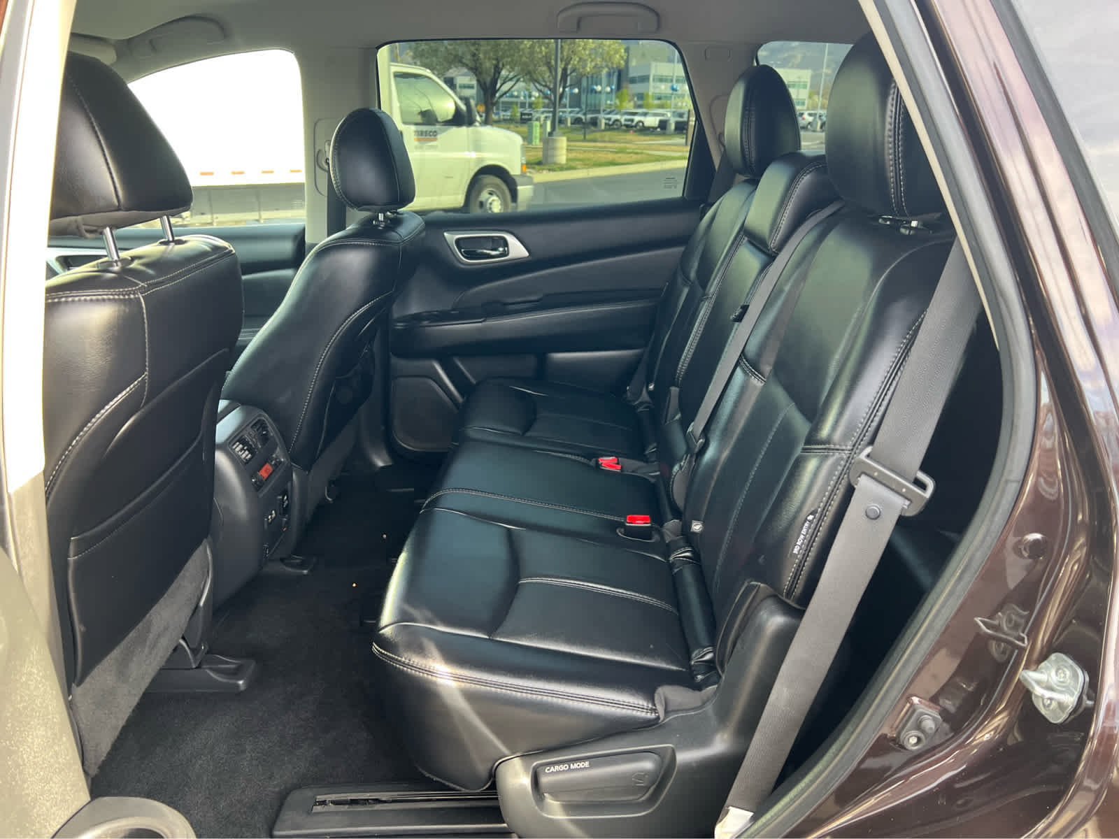Used 2019 Nissan Pathfinder SL image 27