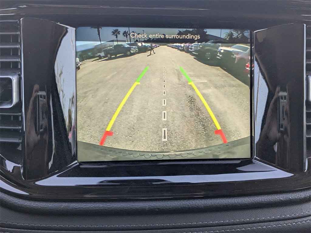 Used 2022 Dodge Durango SXT image 17