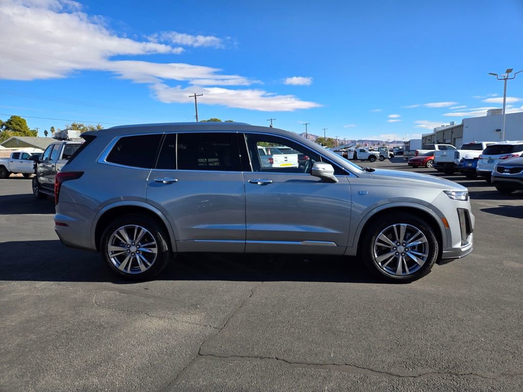 Used 2025 Cadillac XT6 Premium Luxury image 7