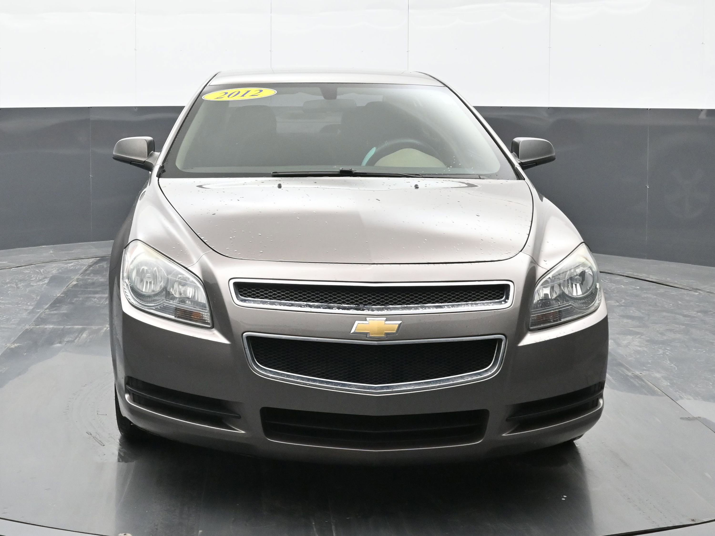 Used 2012 Chevrolet Malibu LS image 2