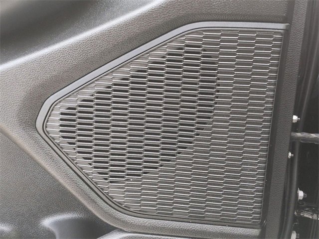 Certified 2024 Jeep Grand Cherokee L Laredo image 16