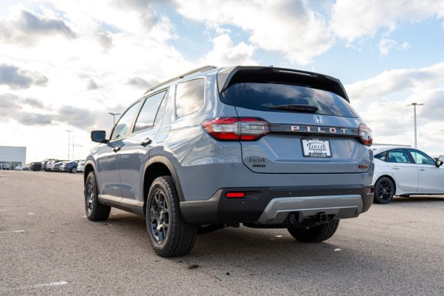 New 2026 Honda Pilot TrailSport image 4