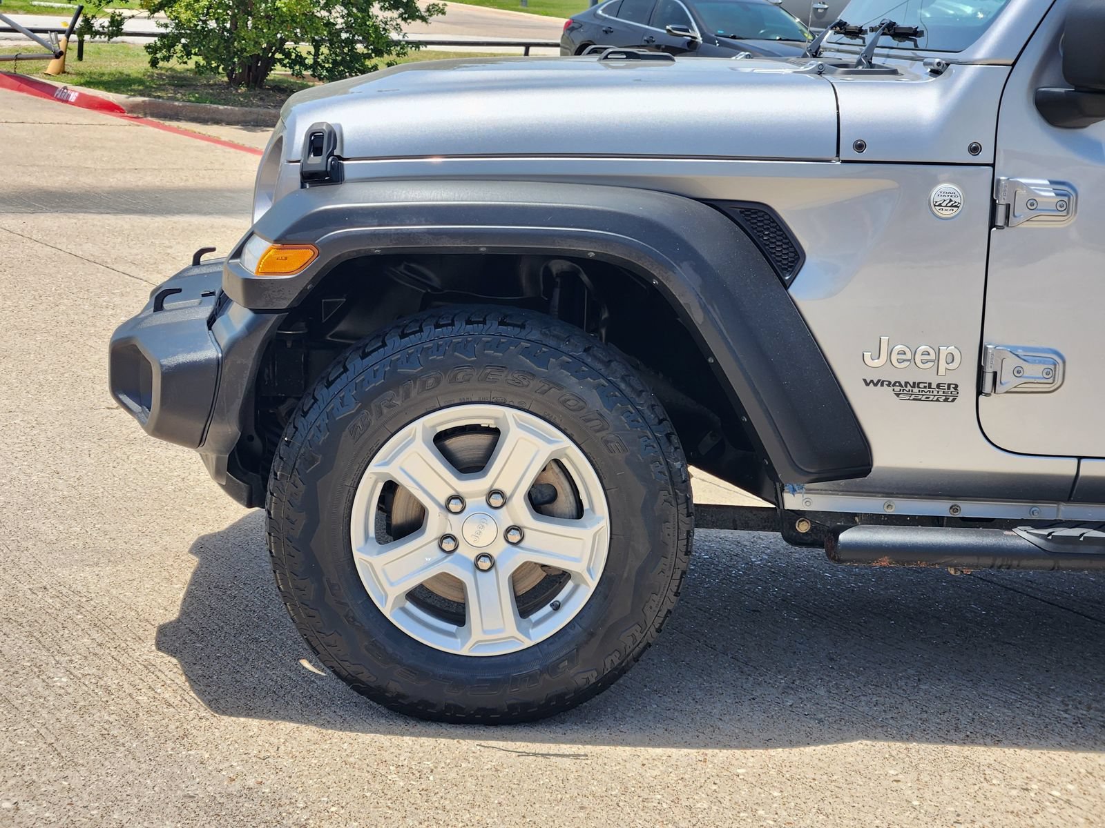 Used 2018 Jeep Wrangler Unlimited Sport S AWD/4WD image 10