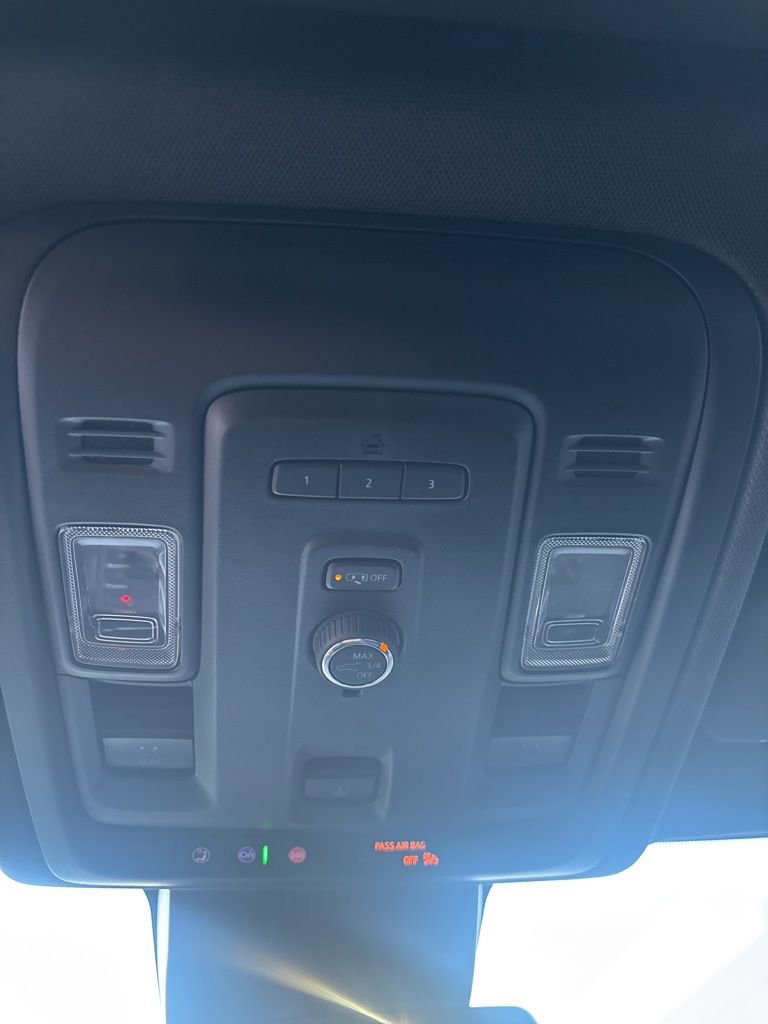 Used 2023 Chevrolet Tahoe Z71 image 17