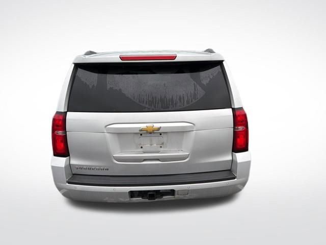 Used 2018 Chevrolet Suburban LT image 4