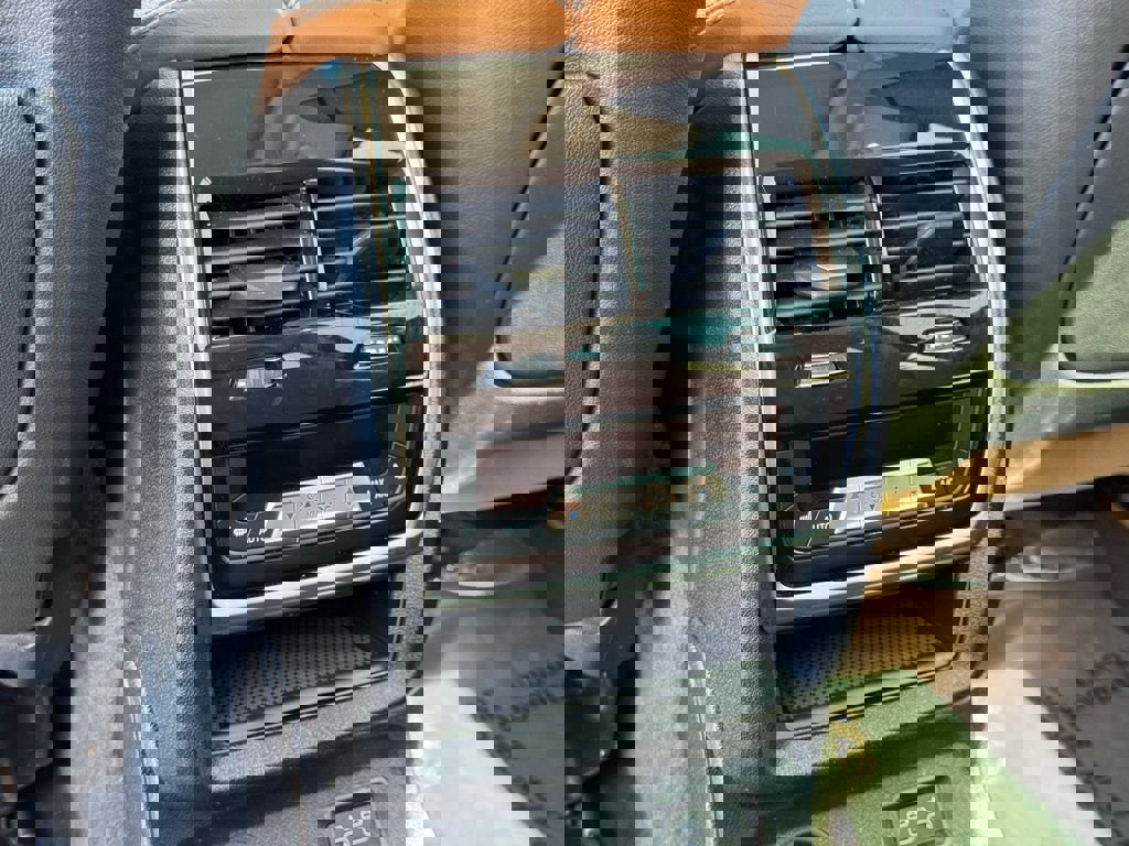 Used 2019 BMW X7 xDrive40i w/ Premium Package image 38