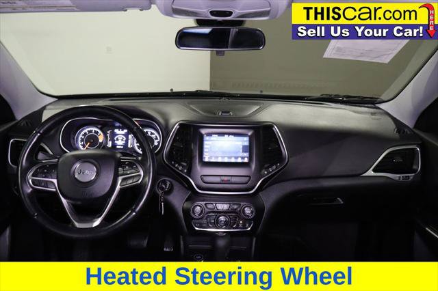 Used 2019 Jeep Cherokee Latitude w/ Cold Weather Group AWD/4WD image 16