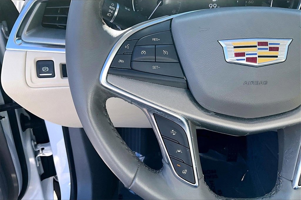 Certified 2022 Cadillac XT5 Premium Luxury image 11