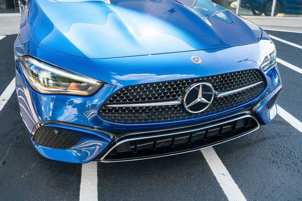 Used 2024 Mercedes-Benz CLE 300 4MATIC Coupe image 5