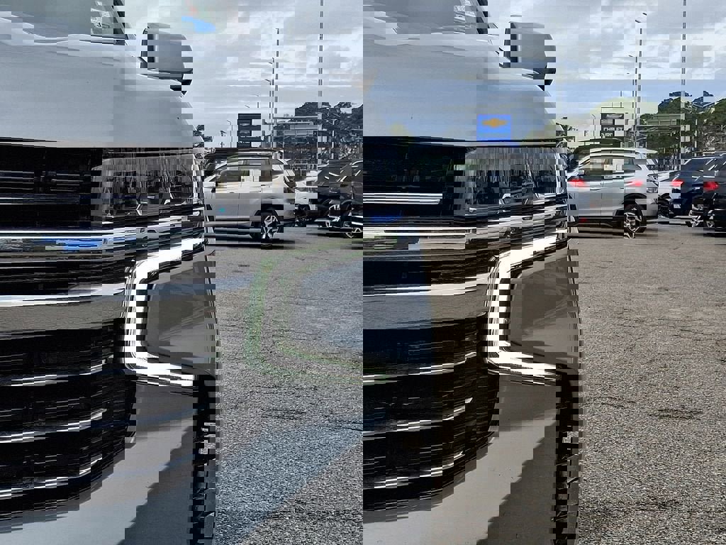 Certified 2024 Chevrolet Suburban LT AWD/4WD image 10