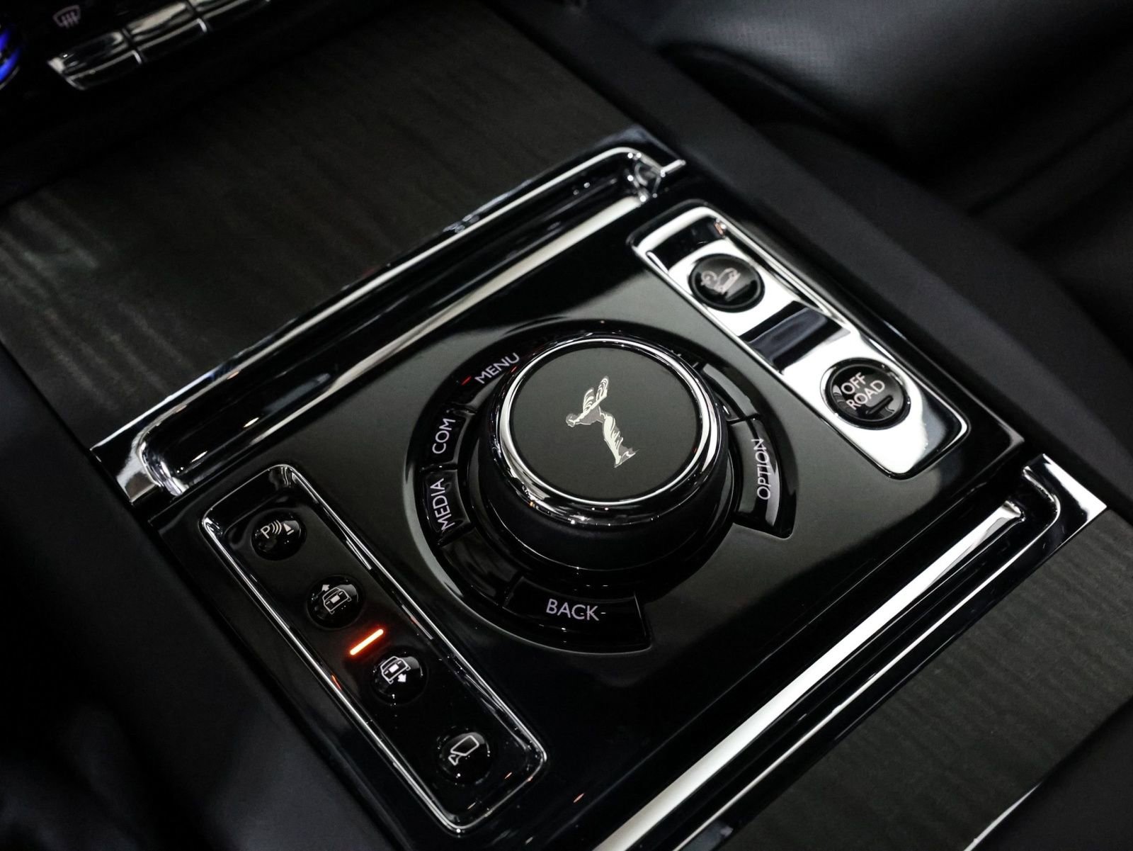Used 2019 Rolls-Royce Cullinan AWD/4WD image 26