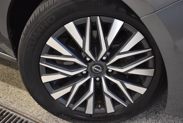 Used 2025 Nissan Altima 2.5 SV FWD image 28