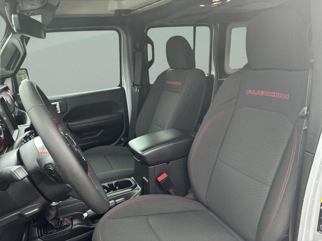 Certified 2023 Jeep Wrangler Unlimited Rubicon AWD/4WD image 34